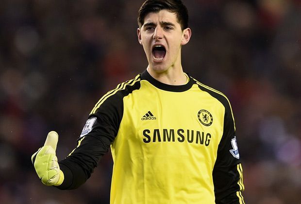 
                <strong>Tor: Thibaut Courtois (FC Chelsea)</strong><br>
                In der vergangenen Saison gewann er die spanische Meisterschaft und schaffte den Einzug ins Champions-League-Finale. Jetzt hält Thibaut Courtois den Kasten des FC Chelsea sauber - und ist auf dem besten Weg zur Meisterschaft.
              