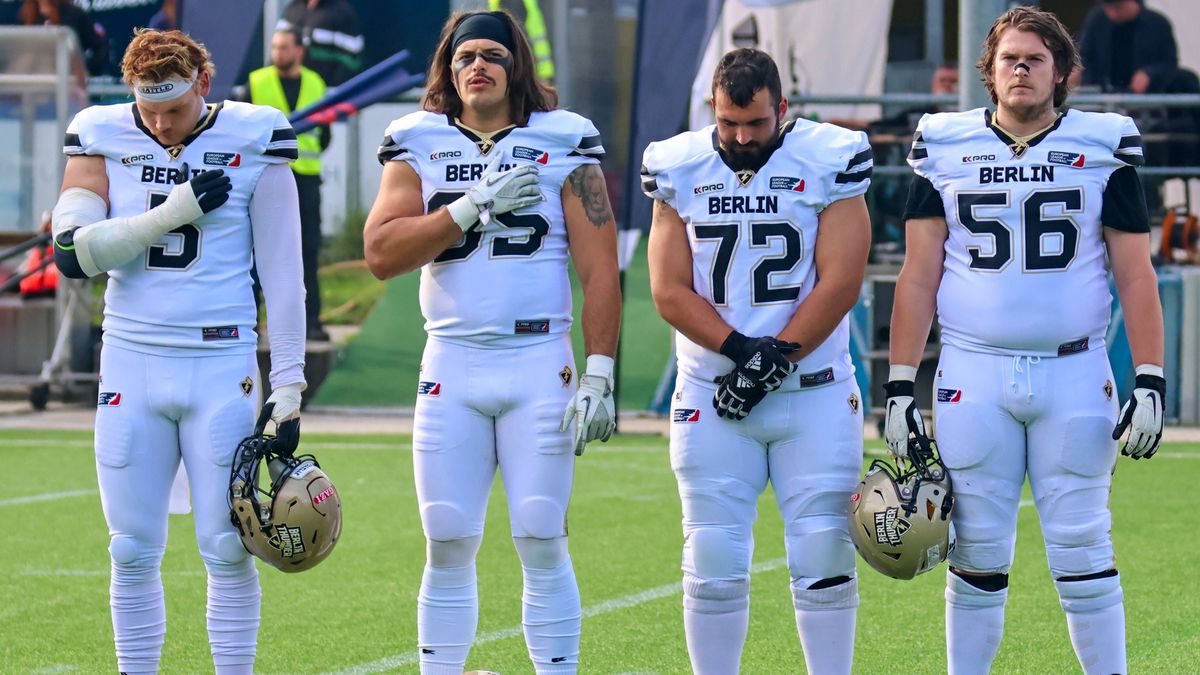 Moritz Hiendleder (Berlin Thunder, 05) Nicolai Schumann (Berlin Thunder 85), Jose Ariza (Berlin Thunder, 72) and Connor Bolton (Berlin Thunder, 56) while national anthem Hamburg Sea Devils vs Berli...