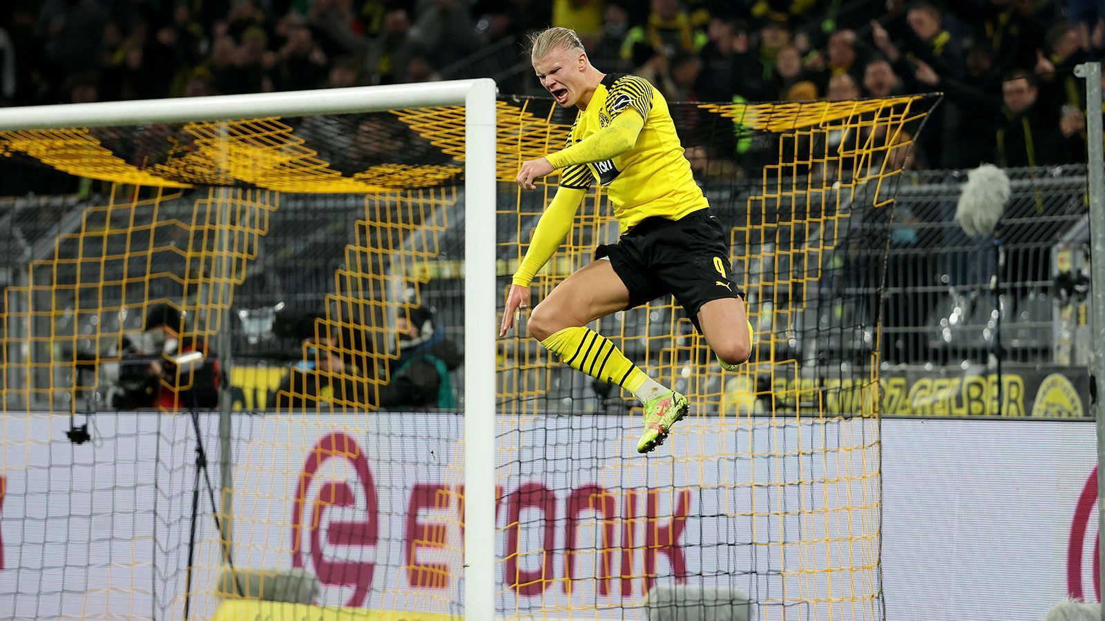 
                <strong>Platz 7: Erling Haaland</strong><br>
                Borussia Dortmund | Angriff | 21 Jahre | Vorjahresposition: 6 (-1)
              