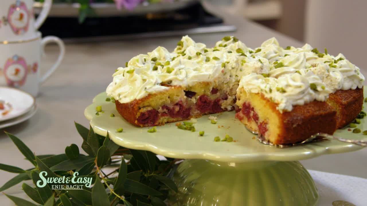 Sauerkirschtorte mit Eierlikör: Rezept aus Enie backt