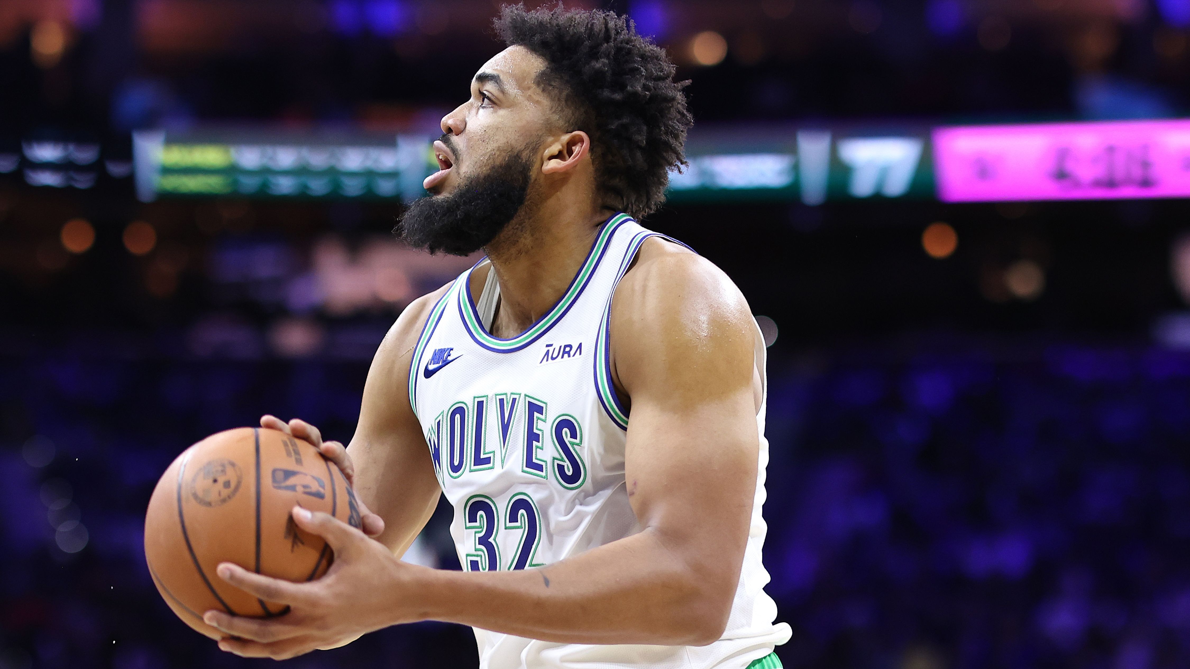 <strong>Karl-Anthony Towns (Minnesota Timberwolves) - Dreier-Contest</strong><br>Vor nicht all zu langer Zeit meinte Towns noch, dass er der beste Big-Men-Shooter aller Zeiten wäre - eine steile These. Dennoch ist der aktuell der sicherste Dreierschütze unter Centern mit über 44% bei mehr als fünf Versuchen.