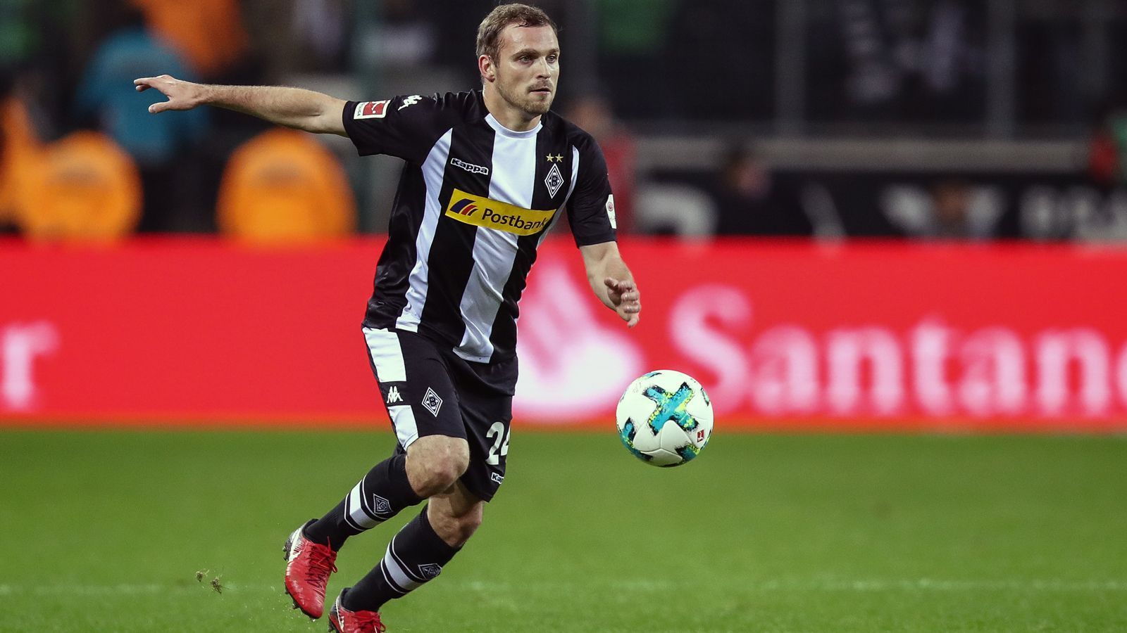 
                <strong>Platz 6 - Tony Jantschke (Borussia Mönchengladbach)</strong><br>
                Im Verein seit: 1. Juli 2009Spielte zuvor für: Borussia Mönchengladbach U19Position: RechtsverteidigerAlter: 28 Jahre
              