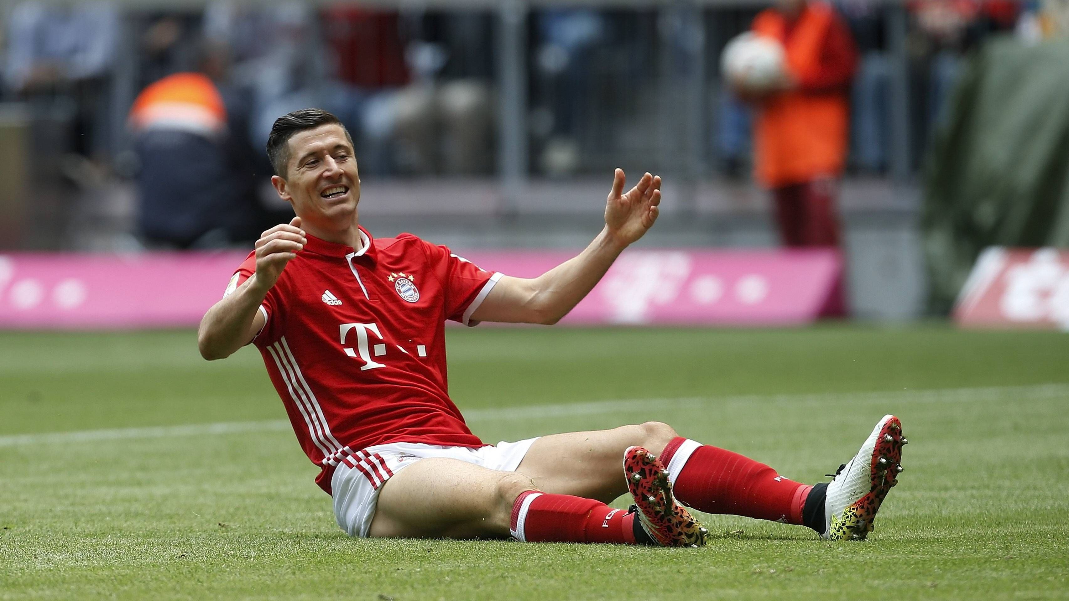 <strong>Saison 2015/16: Robert Lewandowski</strong><br>Klub: FC Bayern München<br>Tore: 30