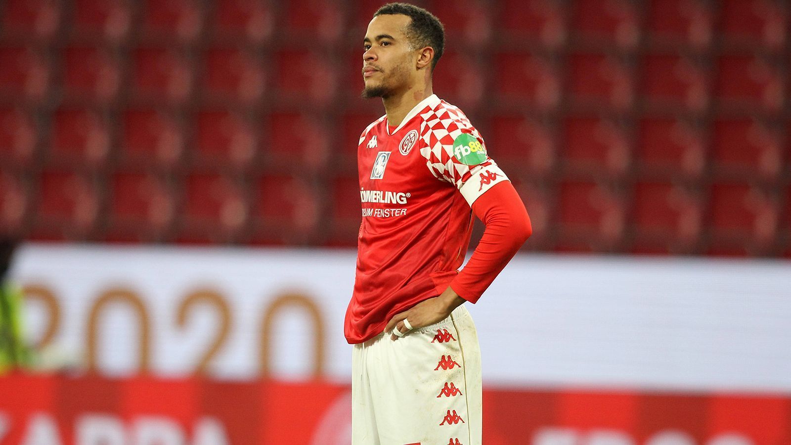 
                <strong>Robin Quaison (1. FSV Mainz 05)</strong><br>
                In Mainz wird sich wohl einiges tun, nachdem Sportvorstand Rouven Schröder den Verein verlassen hat. Robin Quaison galt als einer seiner besten Transfers, der Schwede steckt aber in einem Formtief, wie der Rest der Mannschaft auch. Nur zwei Tore bisher in der Saison, in der vergangenen Spielzeit waren es insgesamt 13. Bei einem möglichen Abstieg wird es vermutlich keine andere Möglichkeit als einen Wechsel geben und auch beim Klassenerhalt muss der FSV wohl stark um den Schweden kämpfen.
              