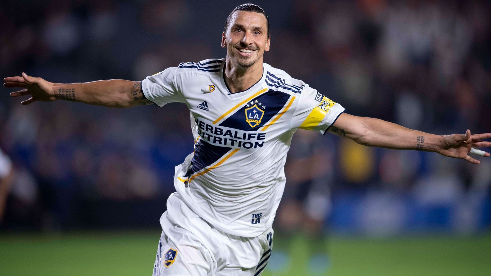 
                <strong>Zlatan Ibrahimovic</strong><br>
                &#x2022; In der MLS aktiv: 2018 bis 2019<br>&#x2022; Verein: Los Angeles Galaxy<br>&#x2022; Absolvierte Partien: 58 (53 Tore)<br>
              