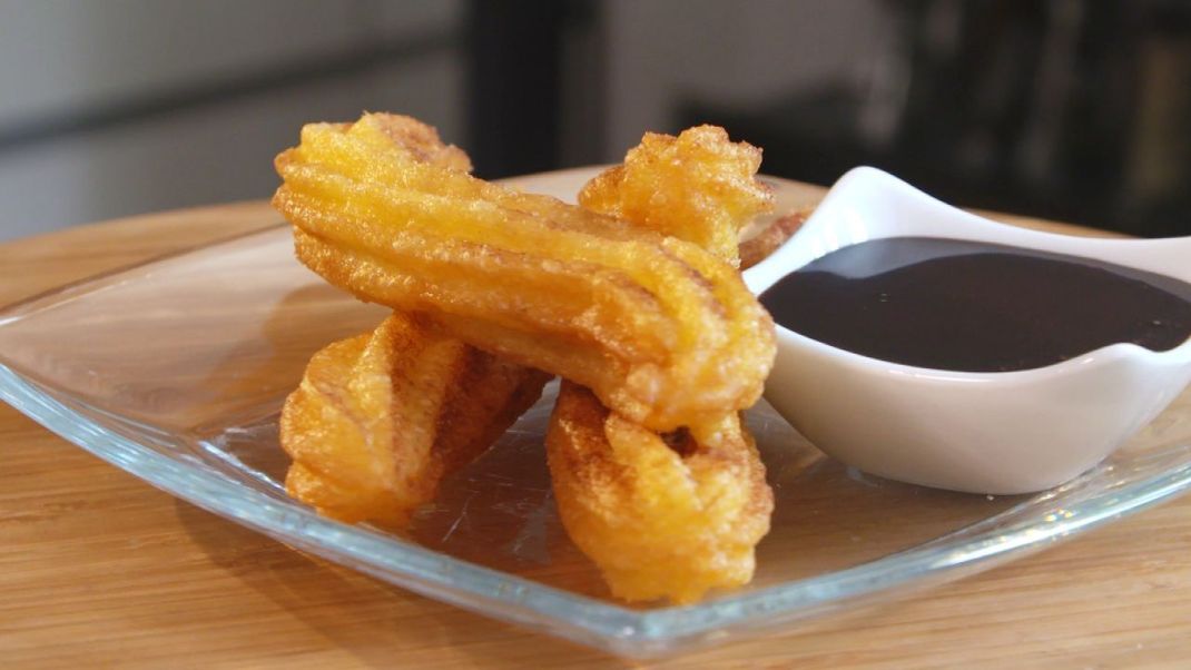 Süße Churros wie frisch aus Spanien selber machen.