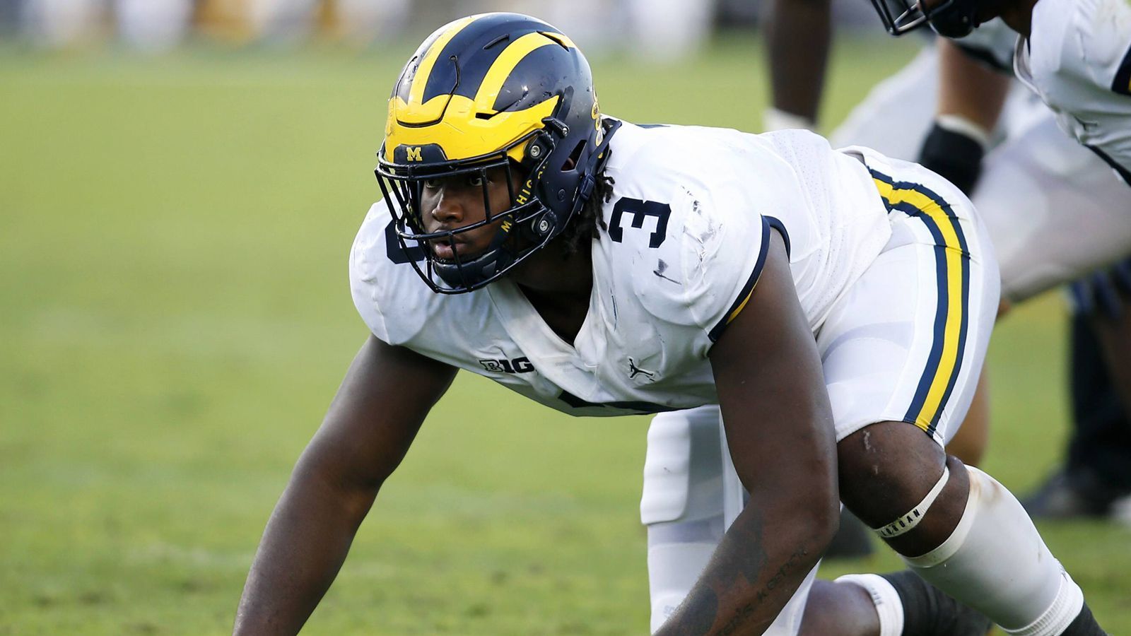 
                <strong>Rashan Gary (Michigan)</strong><br>
                Position: Defensive TackleQuote: 500/1 (Für 1 Dollar gibt es 500 Dollar Gewinn)
              