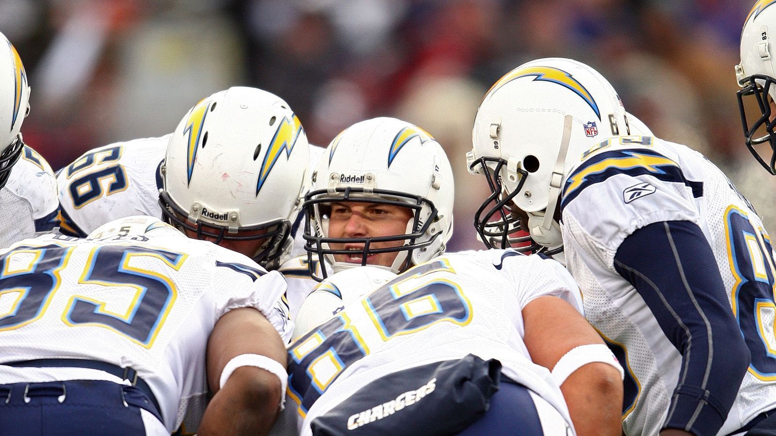 
                <strong>San Diego Charges in der Saison 2008</strong><br>
                Die San Diego Chargers um Philip Rivers sicherten sich in der Saison 2008 mit einer ausgeglichenen Bilanz die Division. In der AFC West genügte ein 8:8-Record, um vor den Denver Broncos (8:8), Oakland Raiders (5:11) und Kansas City Chiefs (2:14) zu landen.
              