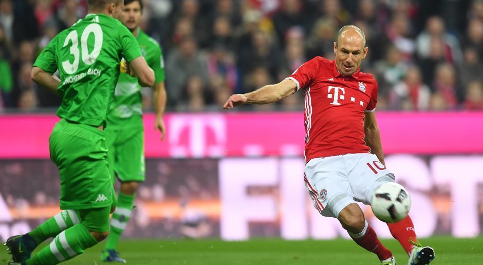 
                <strong>Arjen Robben</strong><br>
                Arjen Robben: Direkt im Spiel drin beackerte er in klassischer Robben-Manier den rechten Flügel - stets mit Begleitschutz. War natürlich maßgeblich am 1:0 der Bayern in der 15. Minute beteiligt, indem er den Treffer einleitete. Robben nahm sich wieder einmal alle Freiheiten: Ob über rechts, links oder durch die Mitte, der Wirbelwind war überall zu finden. Vergab in der 58. Minute freistehend seine größte Torchance. Wurde in der 80. Minute ausgewechselt. ran-Note 1
              