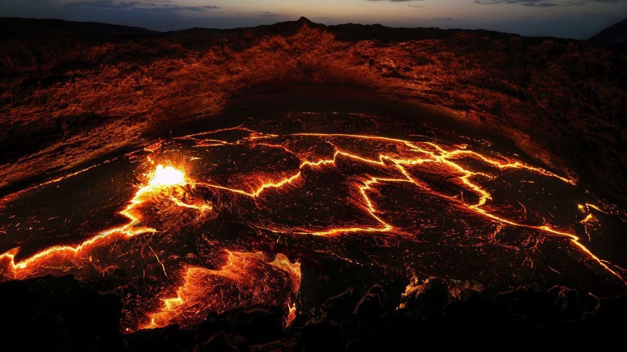 In der Danakilwüste in Äthiopien liegt der Vulkan Erta Ale. 
