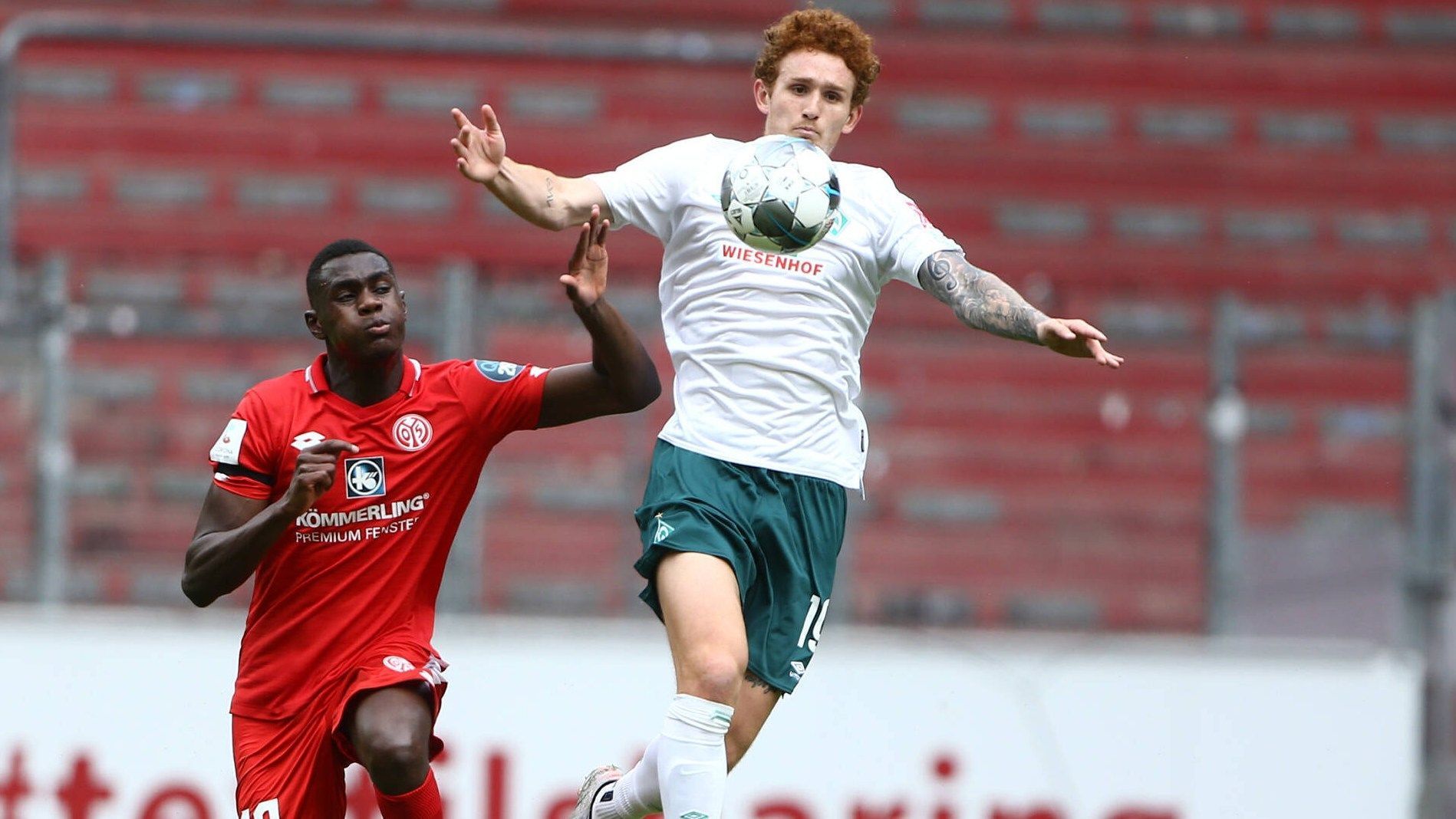 
                <strong>Joshua Sargent</strong><br>
                Der 20-jährige Stürmer hat nach drei Minuten die erste große Chance des Spiels. Er arbeitet viel für die Mannschaft, gewinnt viele Zweikämpfe und bringt auch seine Pässe meist an den Mann. Insgesamt hat er vier Torschüsse zu verbuchen. Ihm fehlt aber das Quäntchen Glück. ran-Note: 3    
              