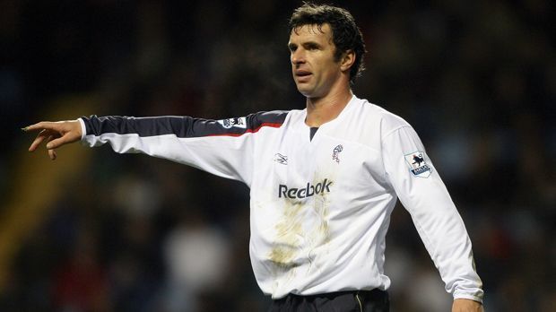 
                <strong>Platz 5 - Gary Speed</strong><br>
                Spiele in der Premier League: Tore in der Premier League: Verein(e): Bolton Wanderers, Newcastle United, FC Everton, Leeds United
              
