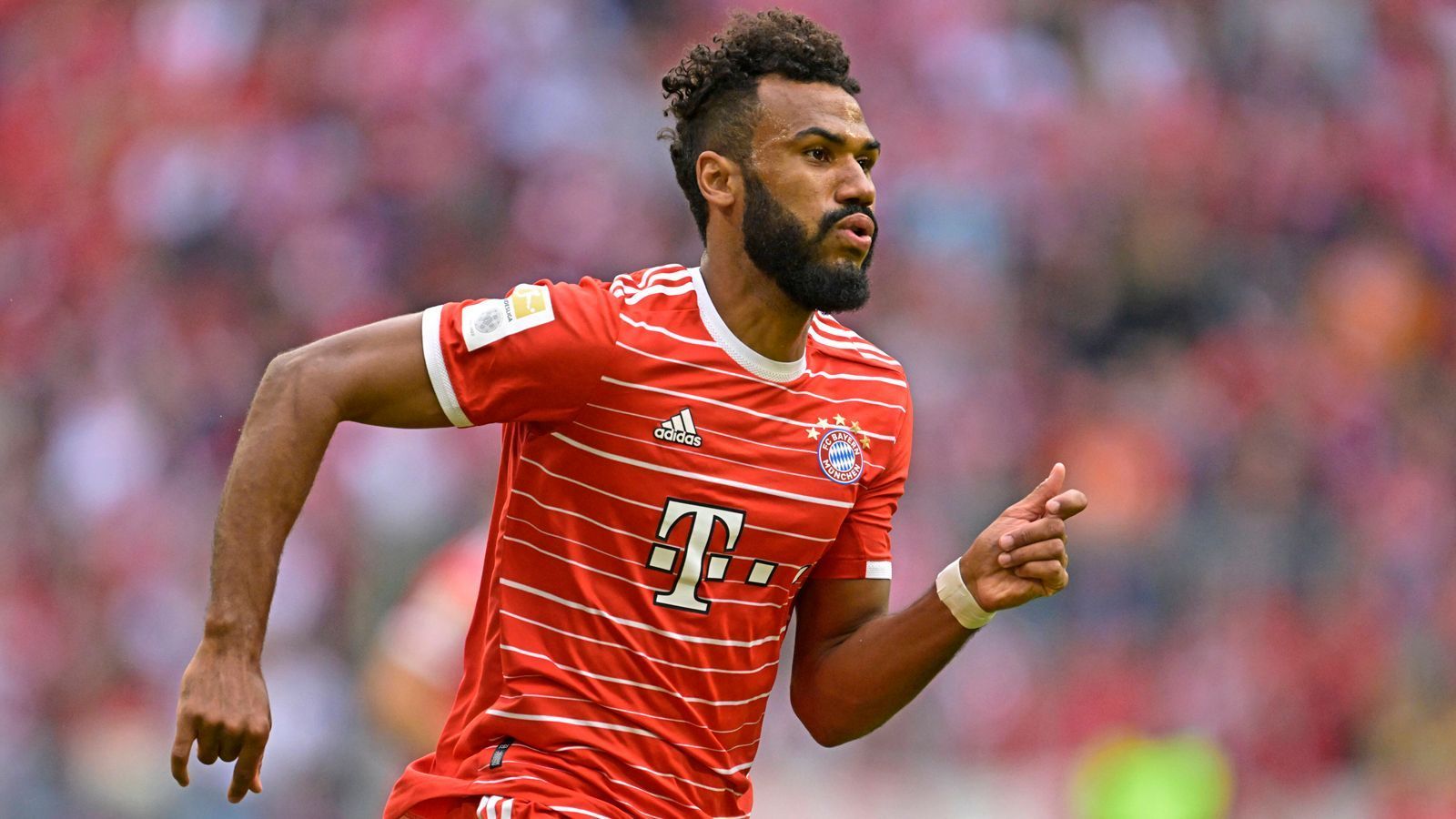 
                <strong>Eric Maxim Choupo-Moting</strong><br>
                Kommt zehn Minuten vor dem Schlusspfiff für Sadio Mane in Spiel. Rackert wie immer, kann aber keine ganz großen Impule setzen. ran-Note: keine Bewertung
              