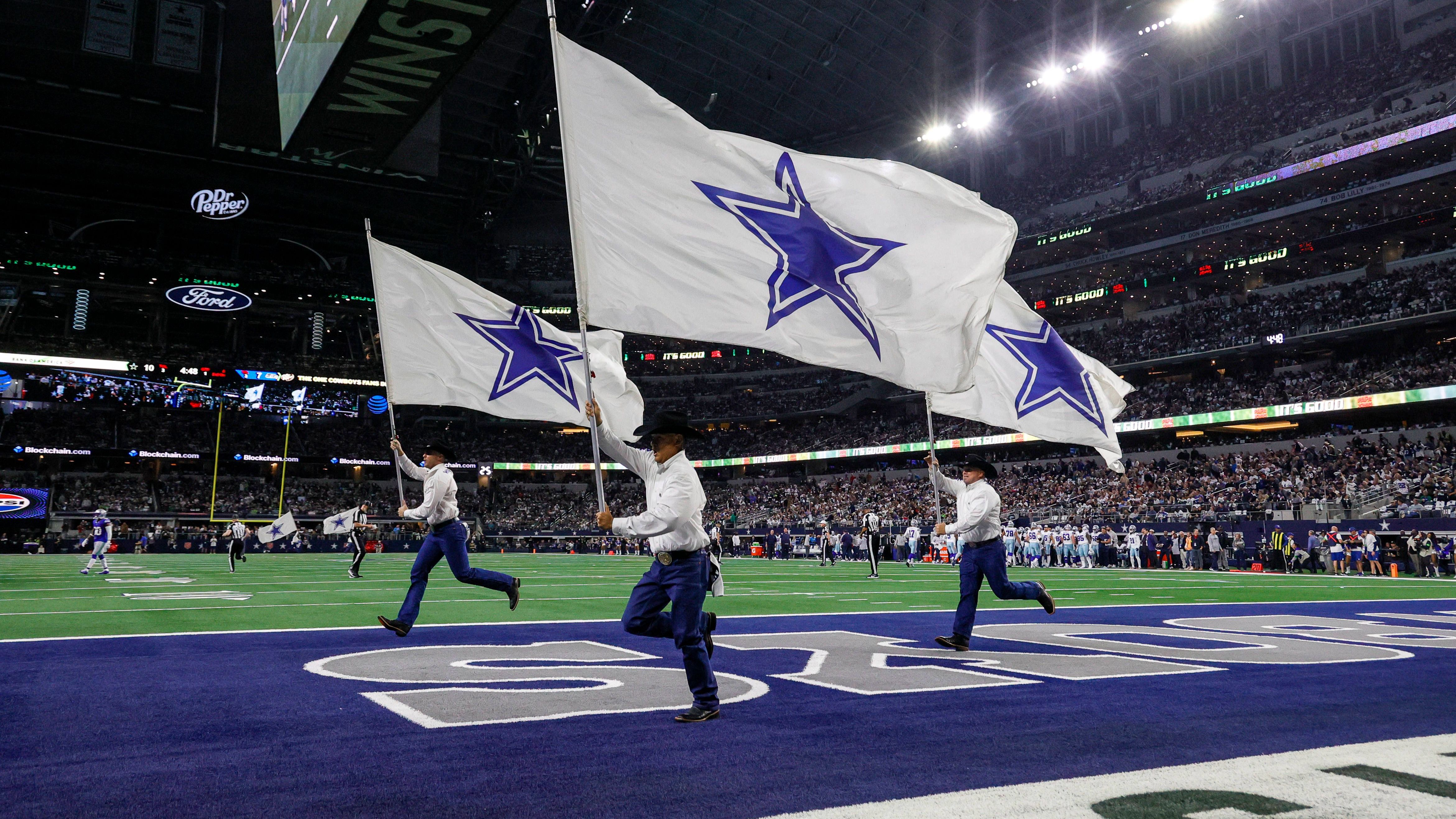 <strong>Home Sweet Home</strong> <br>In vier Heimspielen in Folge erzielten die Dallas Cowboys mindestens 40 Punkte. Eine Bestmarke, die zuvor nur drei Teams in der NFL-Geschichte erreichten: Bengals 2013, Rams 2000 und die Lions 1952.