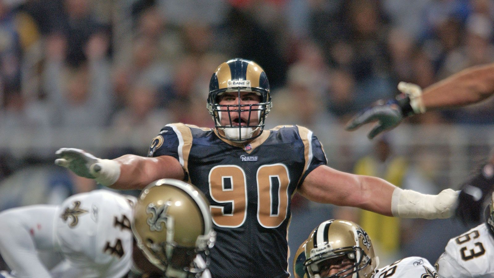 
                <strong>Super Bowl XXXIV (2000): St. Louis Rams - Tennessee Titans 23:16</strong><br>
                Jeff Zgonina (Mitte; St. Louis Rams) und Steve Jackson (Tennessee Titans).
              