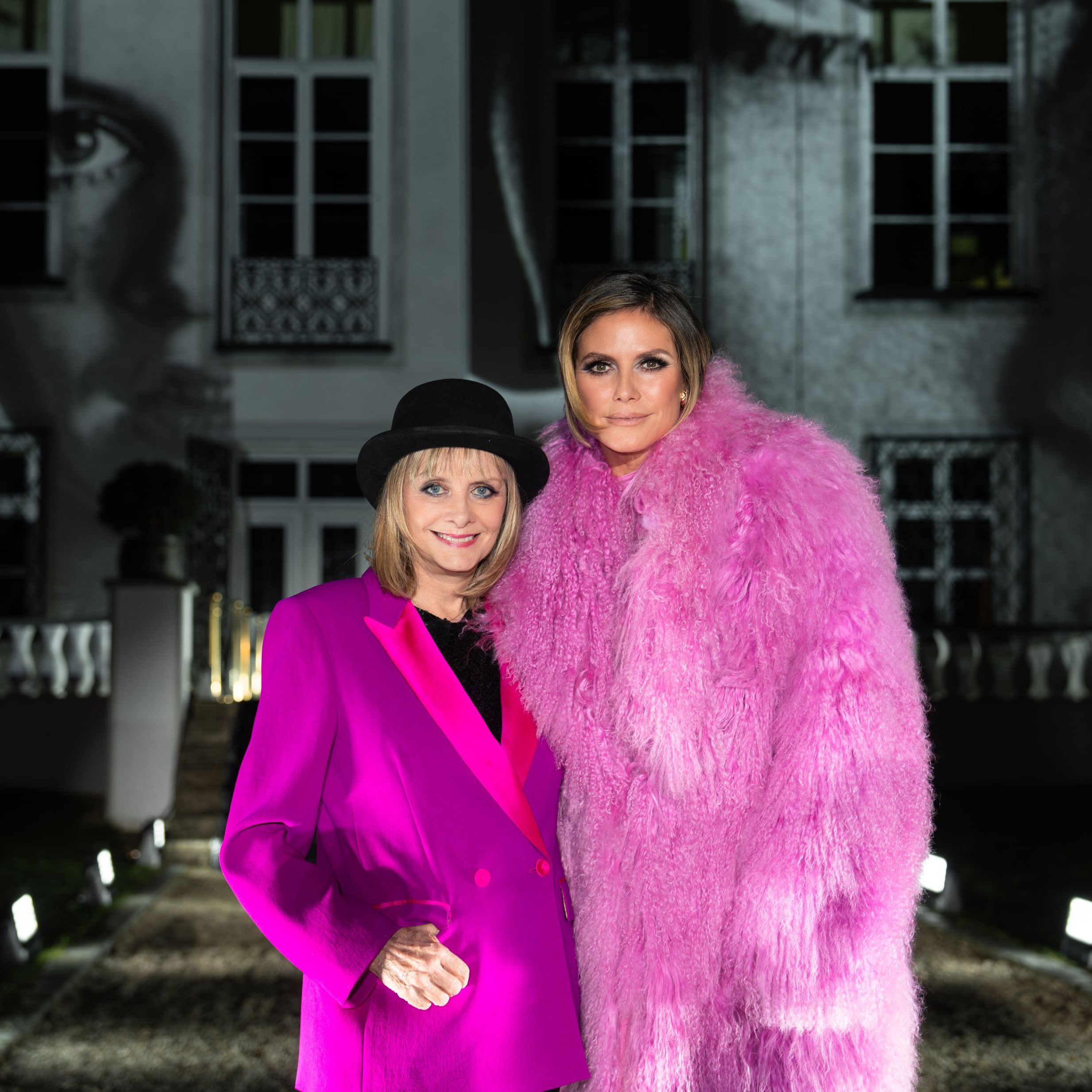 Am Donnerstag unterstützt Sixties-Legende Twiggy Modelchefin Heidi Klum bei ihrer Enstcheidung.