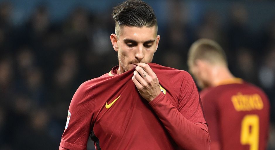 
                <strong>Lorenzo Pellegrini (Mittelfeld)</strong><br>
                Auch der italienische Nationalspieler durfte gegen Barca nicht von Beginn an ran. Das alles zeigt auch, welche Qualität die Römer haben. Nicht nur die Startelf, sondern auch die Bank ist stark besetzt. Pellegrini spielte bereits in Sassuolo unter Coach De Francesco und folgte ihm vergangenen Sommer nach Rom. Was er bislang noch in Sassuolo vergessen hat: seine Torgefährlichkeit. Aber die kann ja noch nachkommen.
              