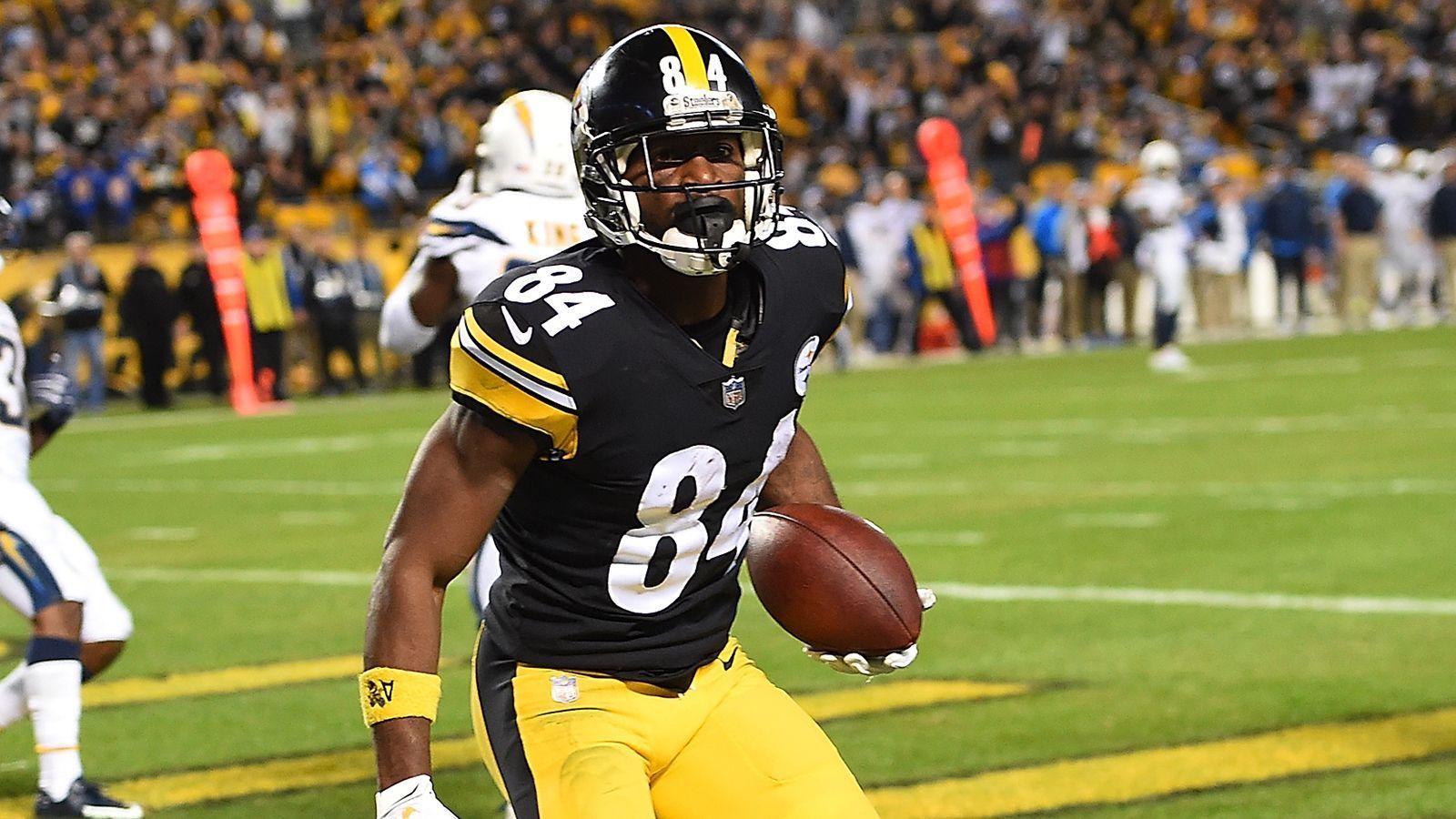 
                <strong>Antonio Brown (Oakland Raiders)</strong><br>
                Gesamtwertung: 98Position: Wide Receiver
              