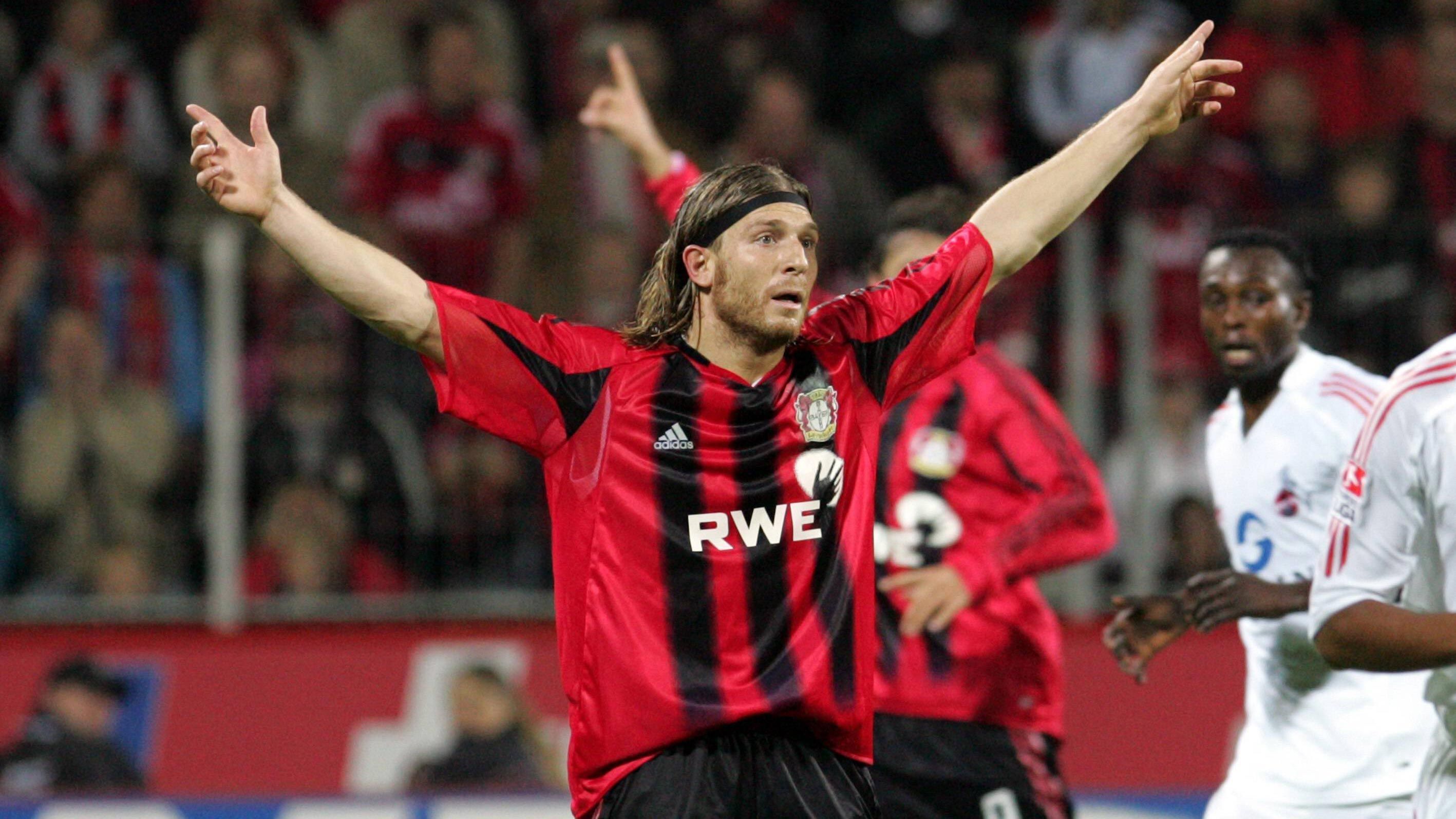
                <strong>Ukraine</strong><br>
                Bundesliga-Rekordtorschütze des Landes: Andriy Voronin - Bundesliga-Tore: 48 - Vereine: Fortuna Düsseldorf, Hertha BSC, Bayer Leverkusen, 1. FC Köln, Borussia Mönchengladbach
              