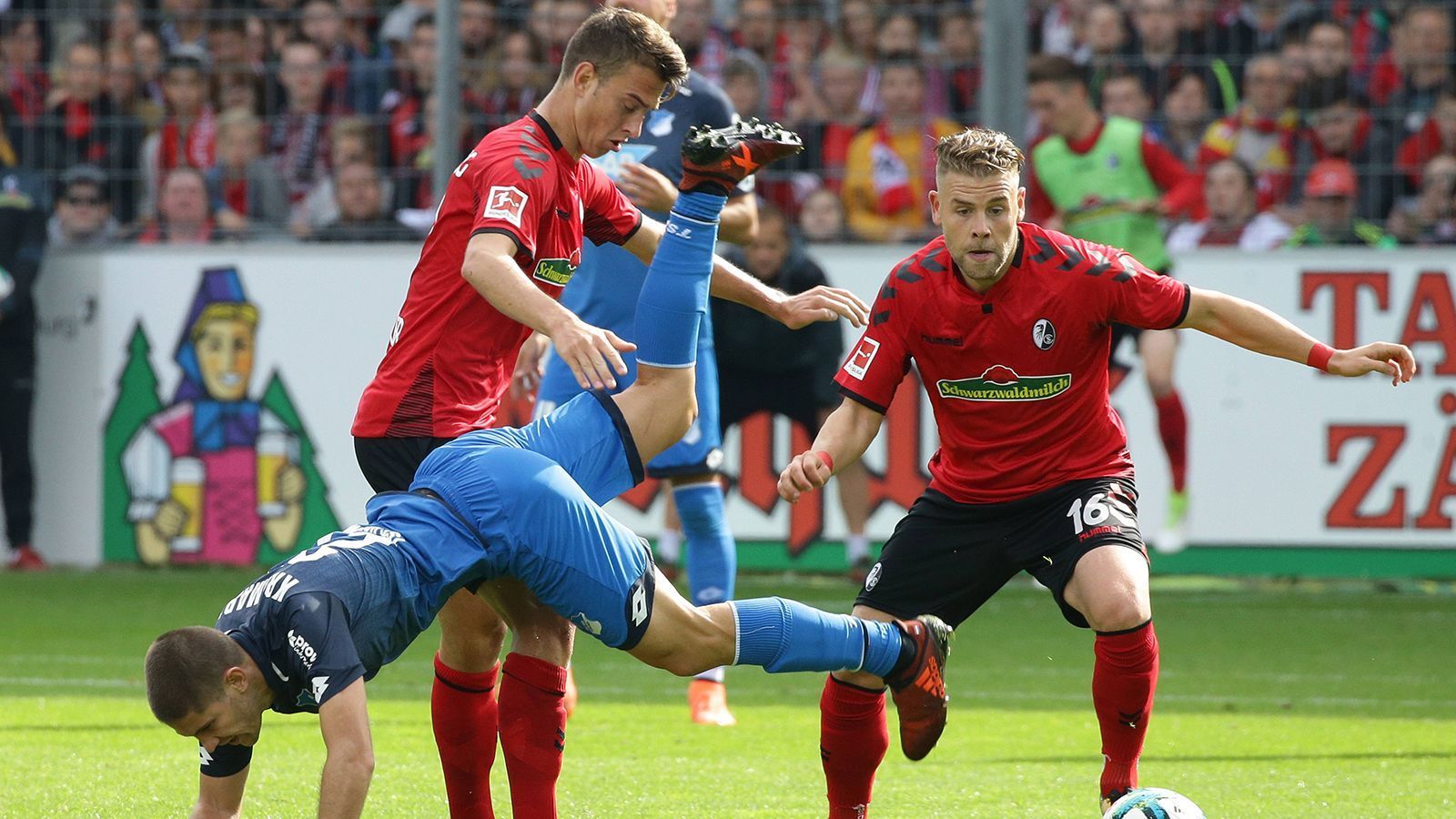 
                <strong>Auslaufende Verträge: SC Freiburg</strong><br>
                Jannik Haberer (Vertragssituation unklar), Florian Kath (Vertrag läuft aus), Yoric Ravet (wechselt zu Grenoble Foot 38)
              