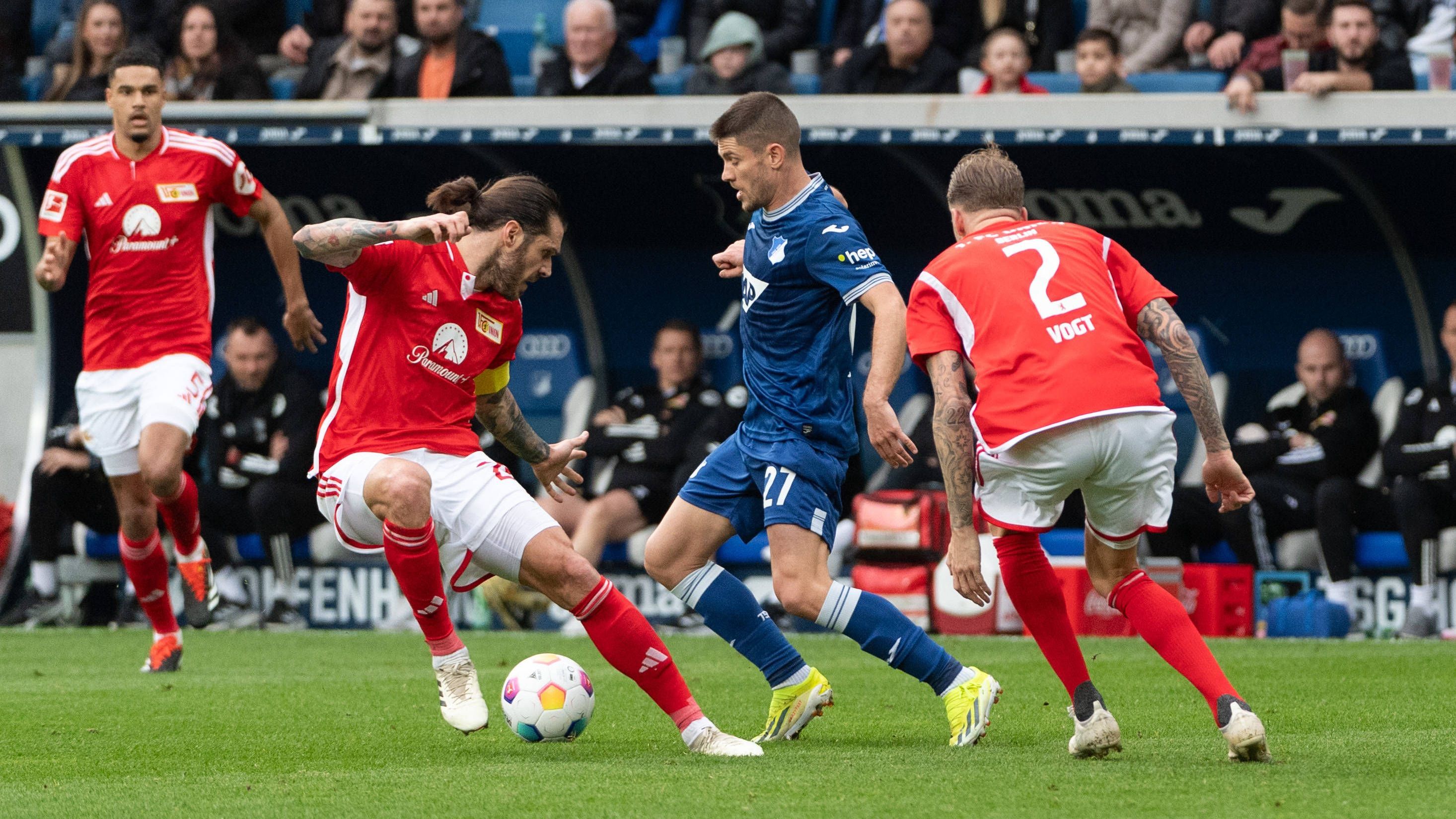 <strong>4. Platz: 1. FC Union Berlin</strong><br><br><strong>28. Spieltag:</strong> Bayer Leverkusen (H, 1.)<br><strong>29. Spieltag:</strong>&nbsp;FC Augsburg (A, 7.)<br><strong>30. Spieltag:</strong>&nbsp;Bayern München (H, 2.)<br><strong>31. Spieltag:</strong>&nbsp;Borussia Dortmund (A, 4.)<br><strong>32. Spieltag:</strong>&nbsp;VfL Bochum (H, 15.)<br><strong>33. Spieltag:</strong>&nbsp;1. FC Köln (A, 17.)<br><strong>34. Spieltag</strong>: SC Freiburg (H, 8.)<br><strong>Durchschnittlicher Tabellenplatz:</strong>&nbsp;7,71