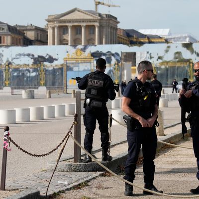 Das Schloss von Versailles und sein Park sind am 20. Oktober 2023 wegen einer erneuten Bombendrohung geräumt worden.