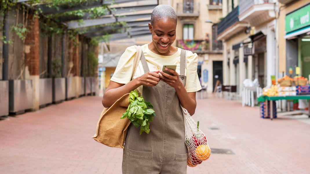 Von der Restaurantsuche bis hin zur Dating-Plattform für Veganer:innen: Diese Apps sind ein Muss für jede/n Veganer:in