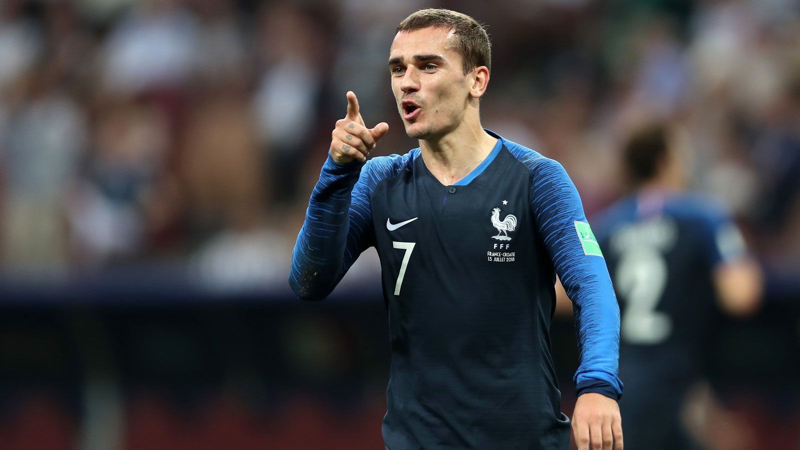 
                <strong>Bronze Ball: Antoine Griezmann (Frankreich)</strong><br>
                Und auf Rang drei kommt dann auch der erste Champion: Antoine Griezmann, der diesem Turnier nicht ganz so sehr den Stempel aufdrückt wie der Europameisterschaft vor zwei Jahren.
              