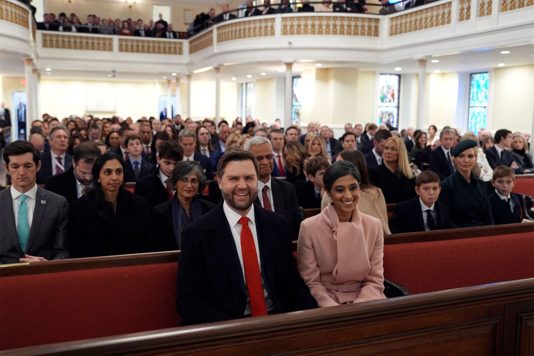 Vizepräsident JD Vance und Ehefrau Usha Vance in der St. John's Church für den Gottesdienst im Rahmen der Amtseinführung von Donald Trump.