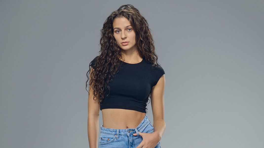 Kandidatin Jana bei GNTM 2024 "Meine größte Leidenschaft ist das Reisen"