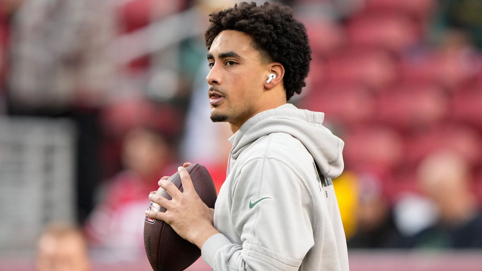 <strong>Jordan Love (Green Bay Packers)</strong><br>Love unterschrieb einen Einjahresvertrag über 13,5 Millionen. Was bedeutet, dass er nach der kommenden Saison zum Free Agent wird. Nach der Zeit als Back-Up von Aaron Rodgers überzeugte Love in der abgelaufenen Saison unter schwierigen Umständen. Er ist erst 25 Jahre alt und könnte mit einem neuen Mega-Deal endgültig zum Gesicht der Franchise werden.