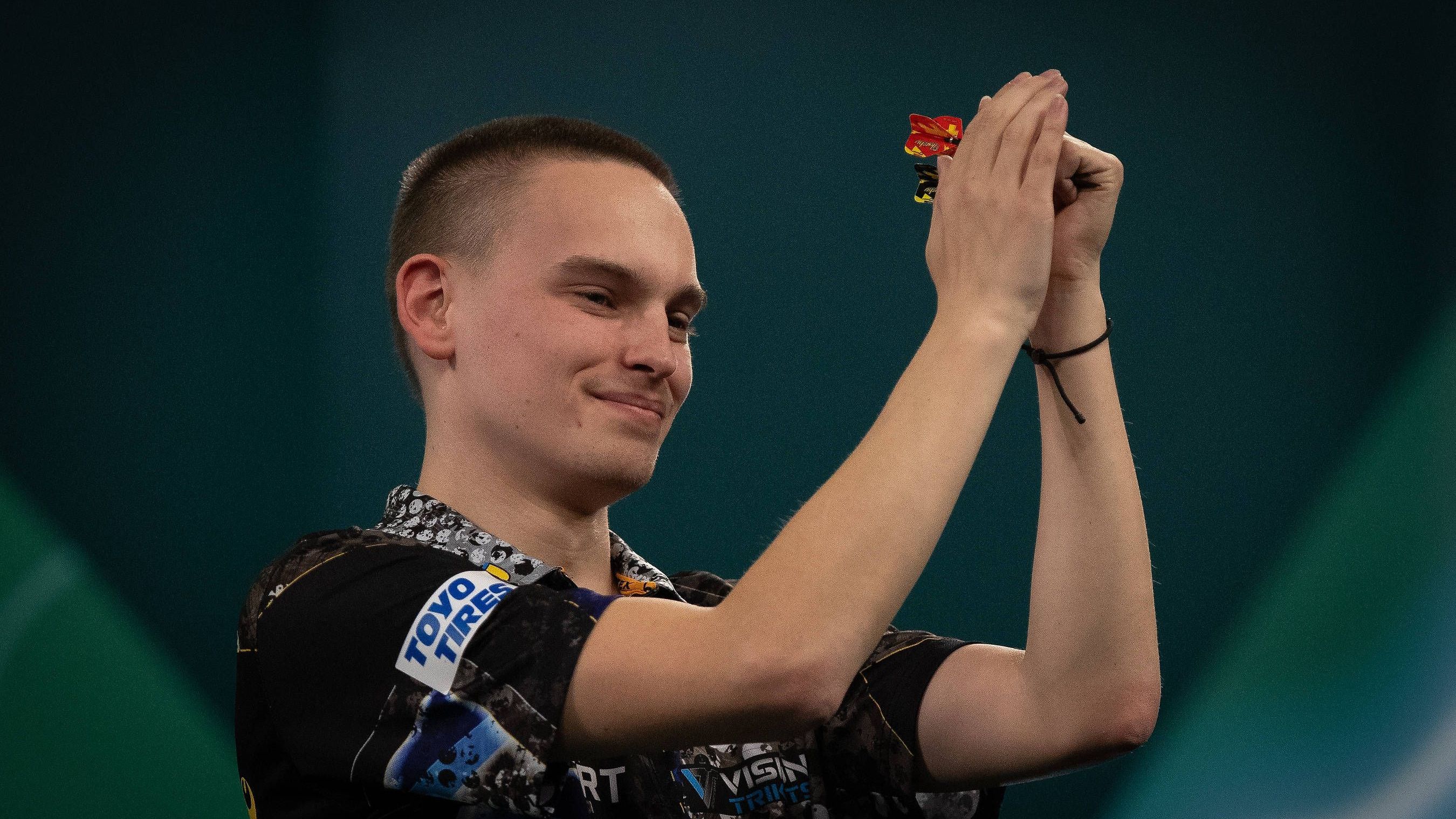 <strong>Ricardo Pietreczko</strong><br>"Pikachu" ist 2024 zum ersten Mal bei der Darts-WM dabei. Seine ersten beiden Matches konnte er gewinnen. Gegen Mitfavorit Luke Humphries verlor er dann denkbar knapp. Somit steht Pietreczko bei einer 2:1-Bilanz.