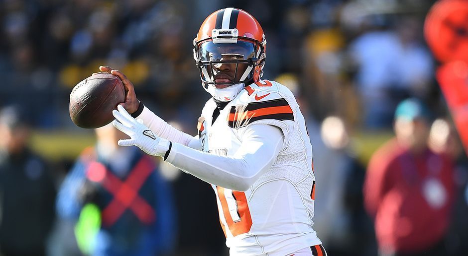 
                <strong>Robert Griffin III (Cleveland Browns) </strong><br>
                6,9 Millionen Dollar würden die Cleveland Browns sparen, wenn sie Robert Griffin III entlassen. Geld, dass die Franchise gut gebrauchen könnte, schließlich steht unter anderem ein Trade von Patriots-Passgeber Jimmy Garoppolo im Raum. Da RG3 zudem in der vergangenen Saison durch eine Verletzung kaum zum Einsatz kommt, ist weiterhin fraglich, ob der Quarterback die nötige Qualität für einen Neuanfang der Franchise mitbringt.
              