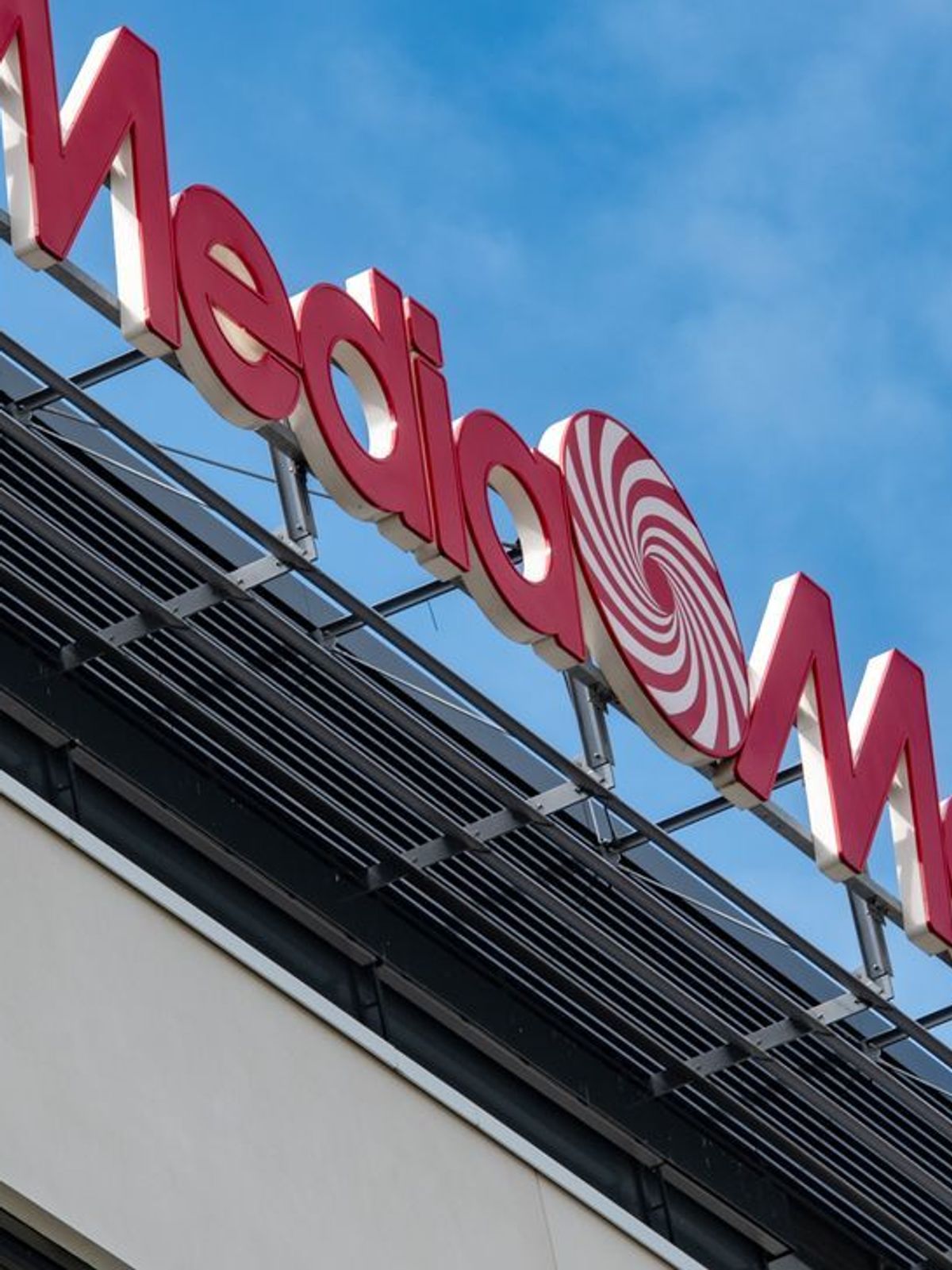 Die Marken MediaMarkt und Saturn könnten bald mehrheitlich zum chinesischen Konzern JD.com gehören.