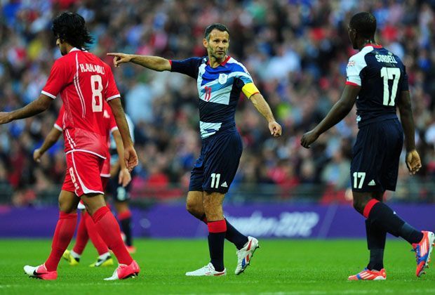 
                <strong>Ryan Giggs</strong><br>
                Diese Regelung traf auch auf Ryan Giggs zu (M.). Die Ikone von Manchester United lief aber in London nicht für Wales auf, sondern für Großbritannien.
              