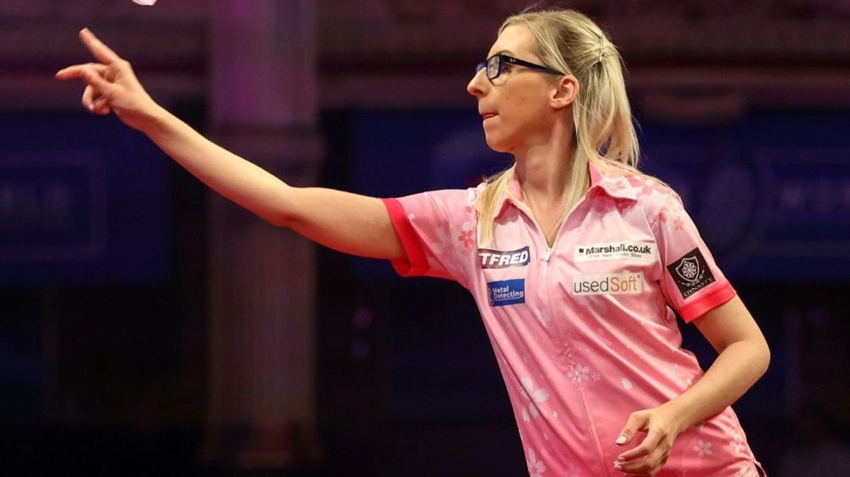 Sherrock wirft als erste Frau einen Neun-Darter