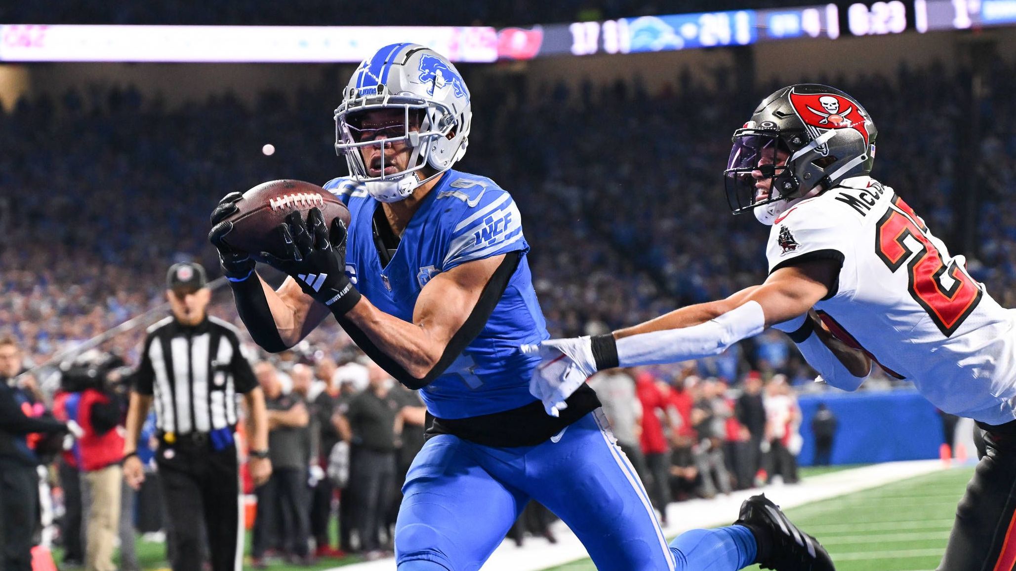 <strong>Platz 11: Detroit Lions</strong><br>Gefangene Yards: 1.836<br>Bester Receiver: Amon-Ra St. Brown (1.515 Yards, 10 Touchdowns)<br>Quarterback: Jared Goff (4.575 Yards, 30 Touchdowns, 17 Spiele)