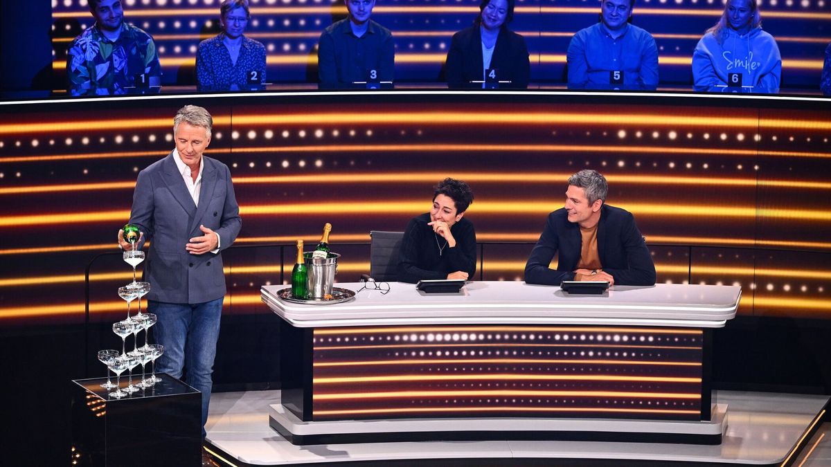"Das 1% Quiz - Wie clever ist Deutschland": Staffel 2, Folge 01 mit Jörg Pilawa, Dunja Hayali und Ingo Zamperoni