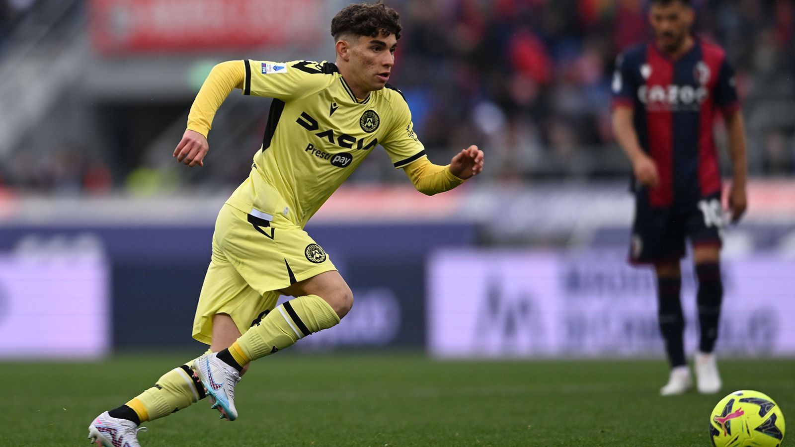 
                <strong>Serie A</strong><br>
                &#x2022; Simone Pafundi<br>&#x2022; Eingesetzt am: 5. Februar 2023<br>&#x2022; Damaliges Alter: 16 Jahre, 10 Monate, 22 Tage<br>&#x2022; Verein: Udinese Calcio<br>
              