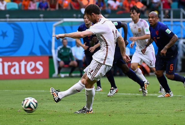 
                <strong>Spanien vs. Niederlande: 1:5 - Lehrstunde in Oranje</strong><br>
                Weil es die mit Abstand beste Szene des Titelverteidigers ist, zeigen wir sie nochmals etwas genauer.
              