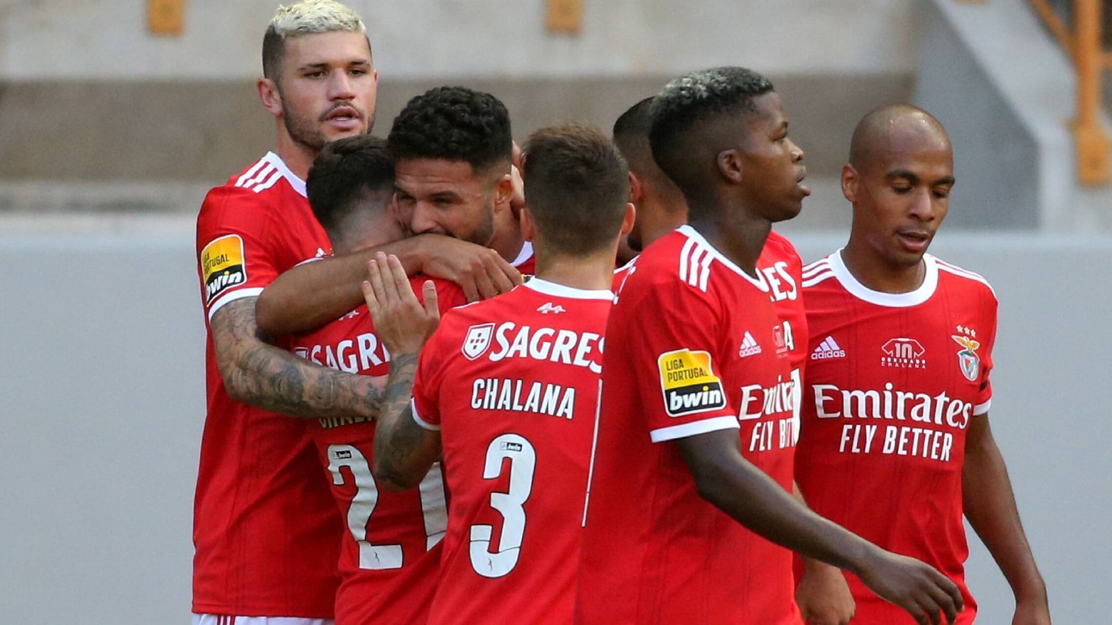 
                <strong>Topf 3: Benfica Lissabon (Portugal)</strong><br>
                &#x2022; Klub-Koeffizient: 61.000<br>&#x2022; Qualifiziert durch: Sieg im Platzierungsweg der Playoffs<br>
              