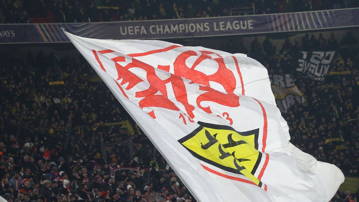 11.12.2024, Deutschland, Stuttgart, Fußball Champions League, VfB Stuttgart vs. Young Boys Bern, Fahne Flagge Logo Wappen *** 11 12 2024, Germany, Stuttgart, Football Champions League, VfB Stuttgar...