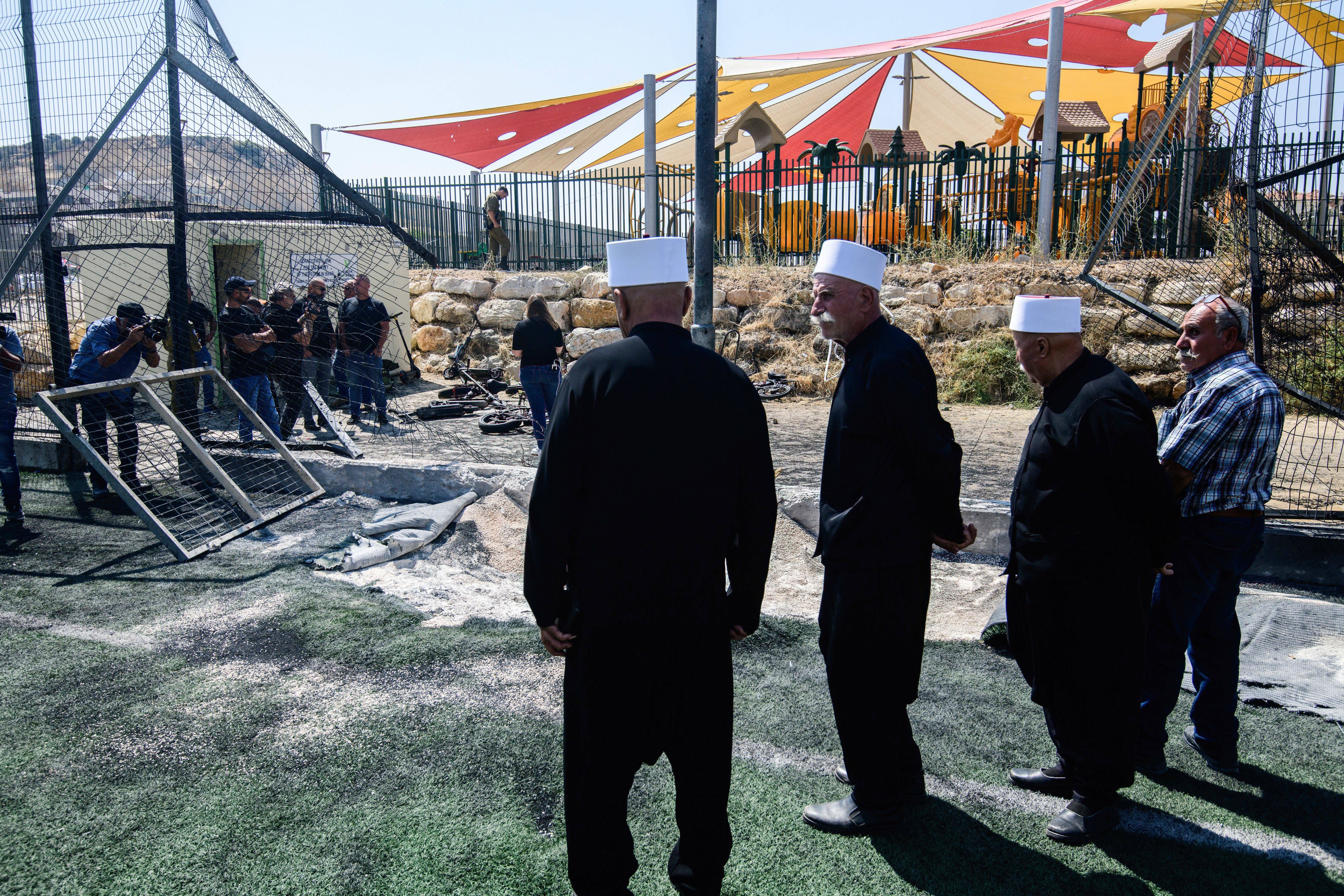 Zwölf drusische Kinder und Jugendliche kommen am 27. Juli auf einem Fußballplatz auf den Golanhöhen bei einem Raketenangriff der Hisbollah ums Leben.