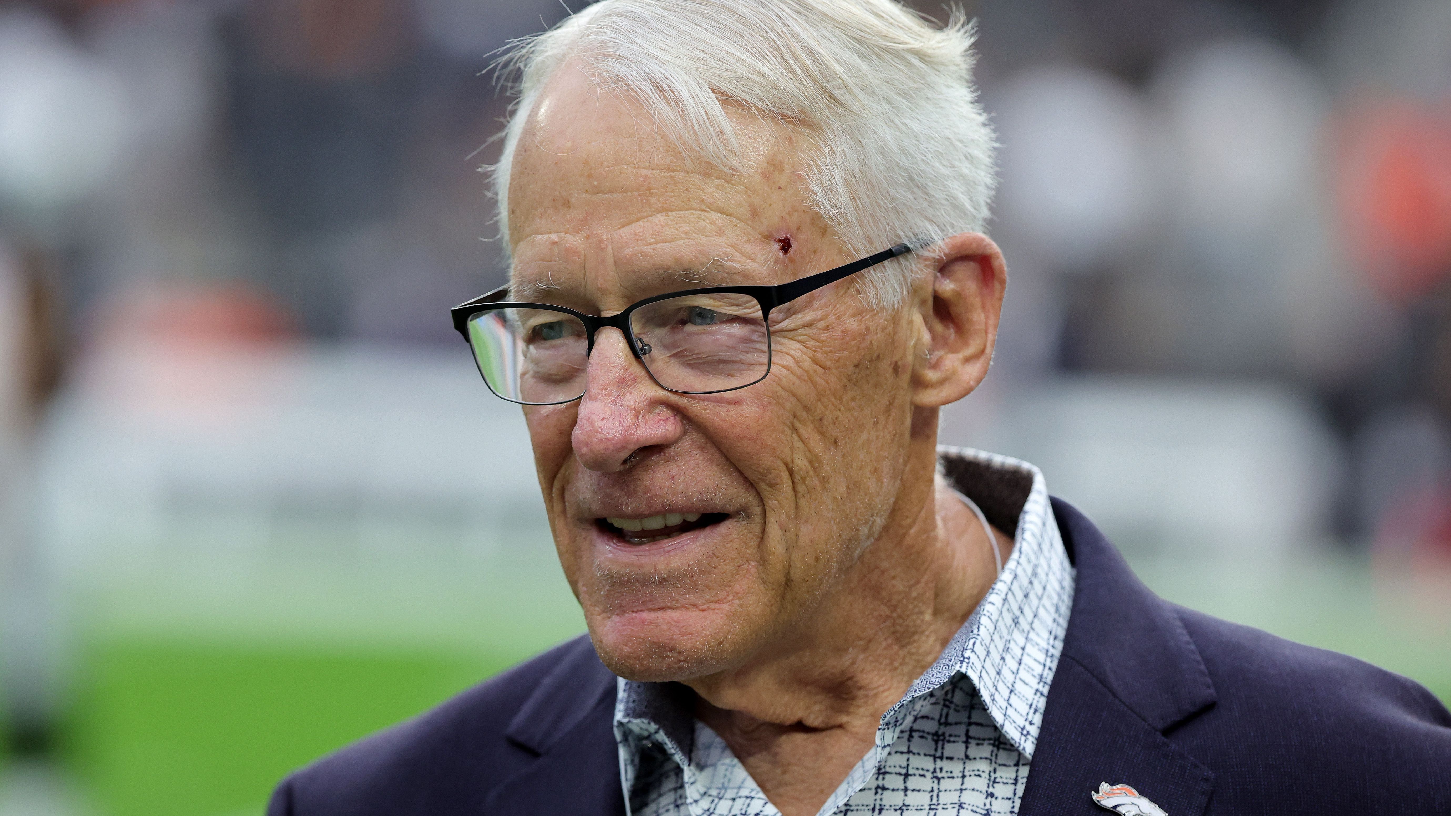 <strong>Denver Broncos: Rob Walton (Familie Walton)</strong><br>Note A