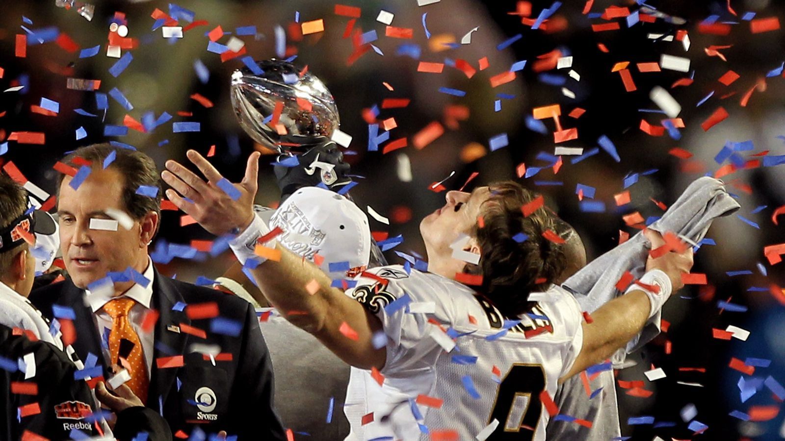 
                <strong>2010 - Super Bowl XLIV - New Orleans Saints</strong><br>
                Am 7. Februar 2010 bejubelten die New Orleans Saints ihren allerersten Erfolg im Super Bowl. Mit Drew Brees hatten die Saints an diesem Abend den Spieler in den Reihen, der den Unterschied ausmachte und am Ende auch die MVP-Trophäe in den Händen hielt. Am Ende hieß es 31:17 gegen die Indianapolis Colts.
              