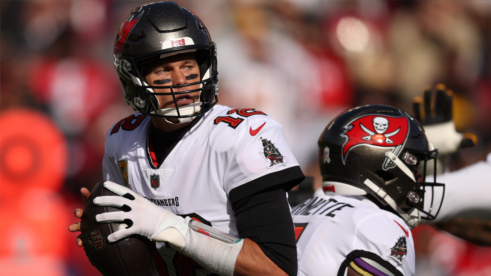 
                <strong>Platz 32: Tampa Bay Buccaneers</strong><br>
                &#x2022; <strong>0,365 - </strong>19 Siege, 33 Niederlagen (die restlichen Gegner der Bucs haben also bisher 36,5 Prozent ihrer Spiele gewonnen) -<br>&#x2022; Restliche Spiele: vs. Saints, @Panthers, @Jets, vs. Panthers<br>
              
