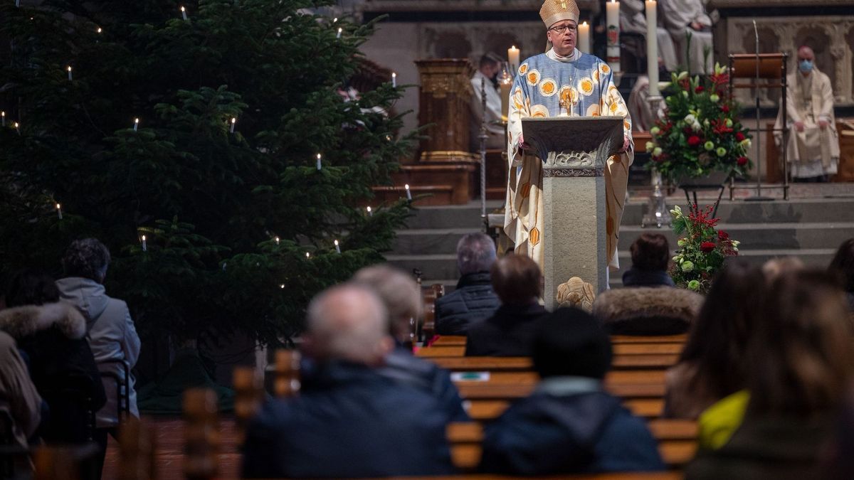 Pontifikalamt zu Weihnachten im Trierer Dom