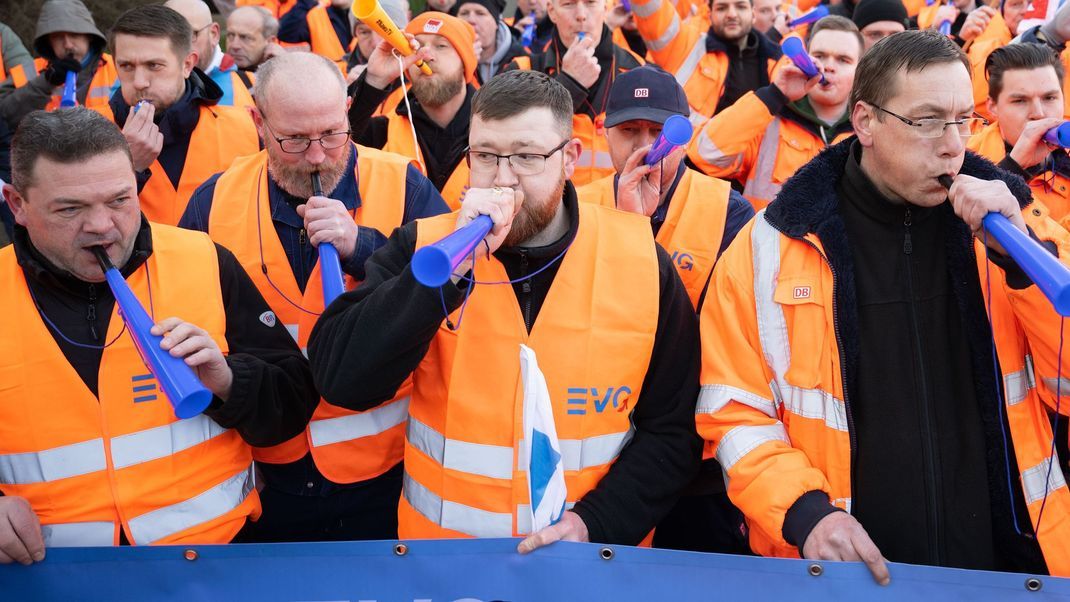 Tarifverhandlungen: Streiks drohen