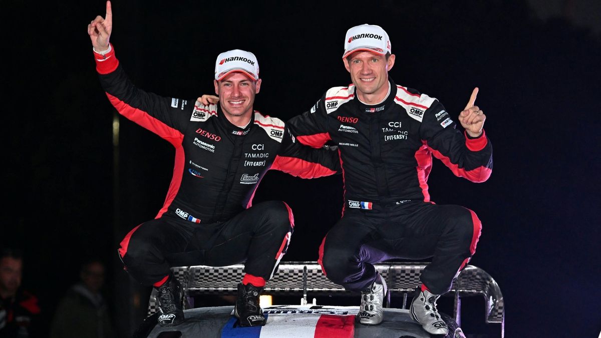 Sebastien Ogier (r.) und Co-Pilot Vincent Landais