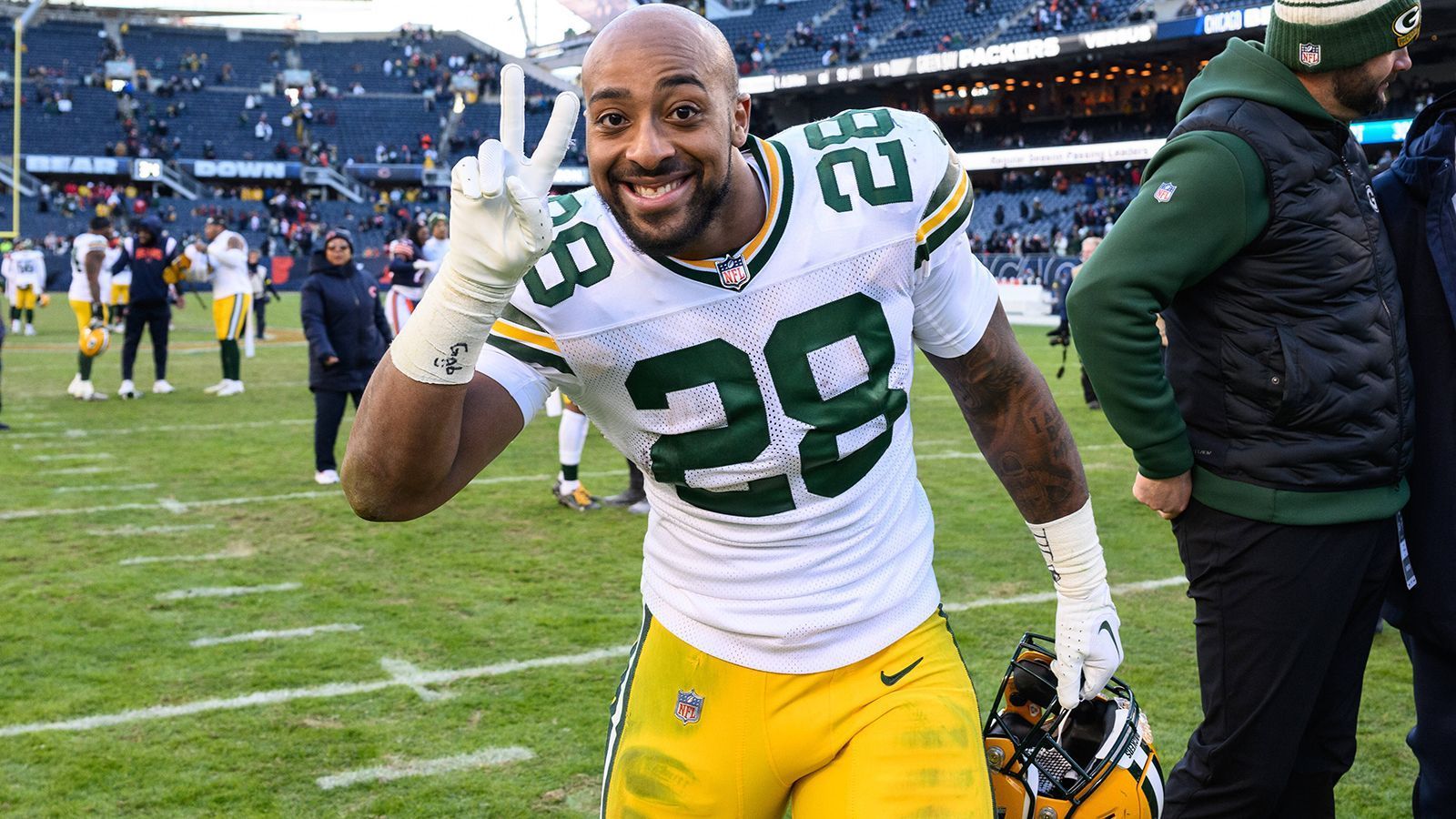 
                <strong>A.J. Dillon</strong><br>
                &#x2022; vollständiger Name: Algiers Jameal William Dillon Jr.<br>&#x2022; Team: Green Bay Packers<br>&#x2022; Position: Running Back<br>
              